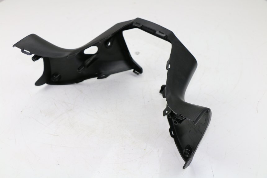 photo de COUVRE GUIDON ARRIERE KYMCO K-XCT 125 (2013 - 2017)