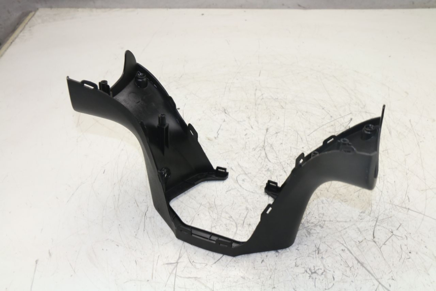 photo de COUVRE GUIDON ARRIERE KYMCO K-XCT 125 (2013 - 2017)