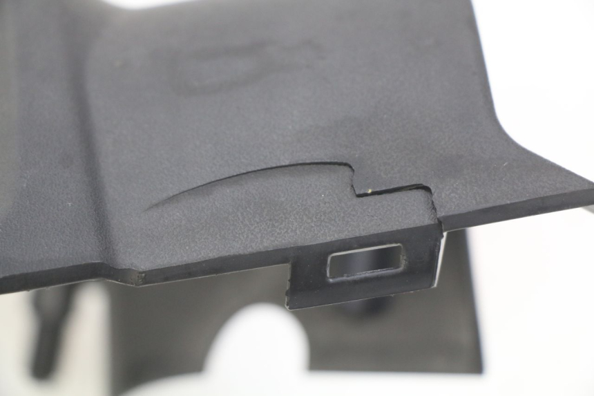 photo de COUVRE GUIDON ARRIERE PEUGEOT KISBEE 2T 50 (2010 - 2017)