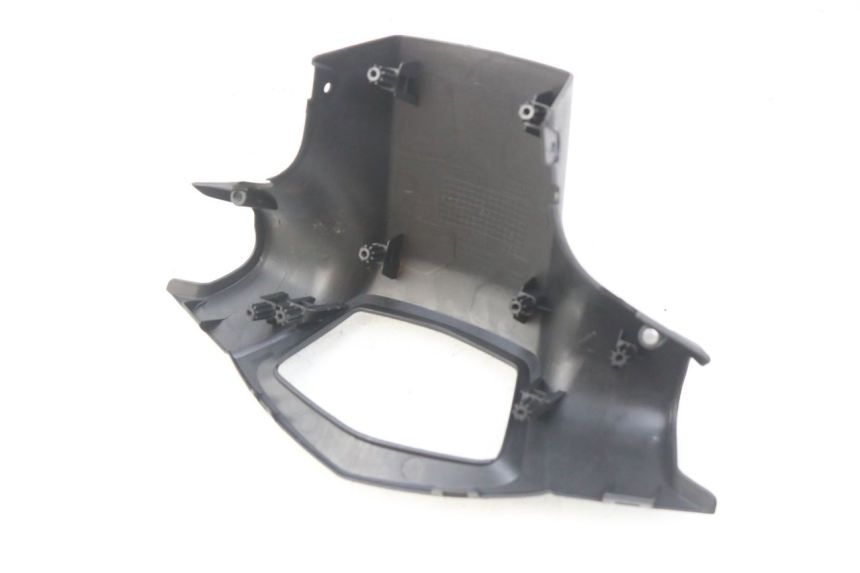 photo de COUVRE GUIDON ARRIERE PEUGEOT KISBEE 2T 50 (2010 - 2017)