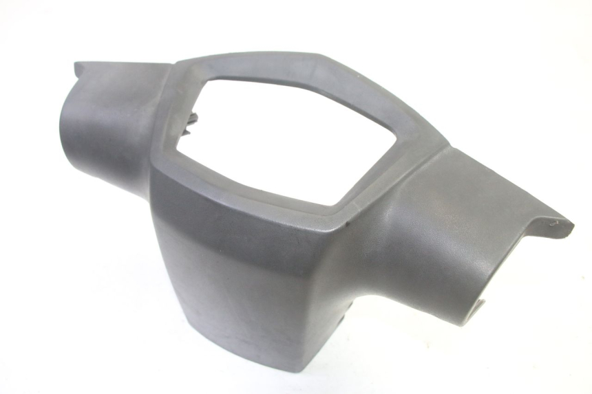 photo de COUVRE GUIDON ARRIERE PEUGEOT KISBEE 4T 50 (2018 - 2022) - Détail de la pièce