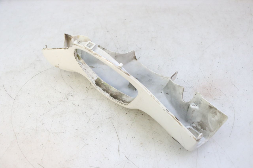 photo de COUVRE GUIDON ARRIERE PIAGGIO LXV 4T 50 (2009 - 2013)