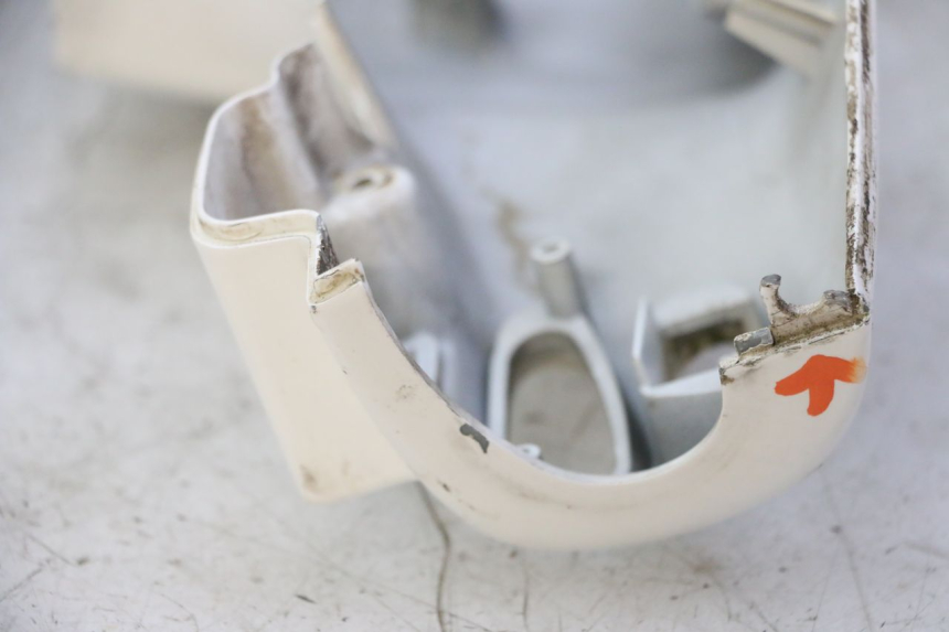 photo de COUVRE GUIDON ARRIERE PIAGGIO LXV 4T 50 (2009 - 2013)