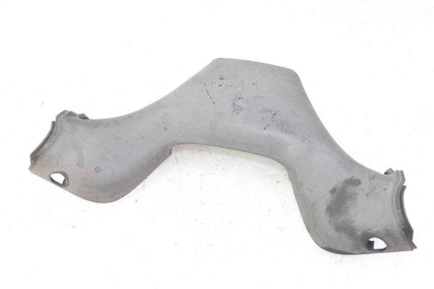 photo de COUVRE GUIDON ARRIERE PIAGGIO MP3 LT 300 (2010 - 2016)