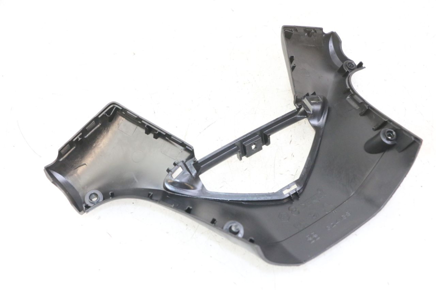 photo de COUVRE GUIDON ARRIERE GILERA NEXUS 125 (2009 - 2013)