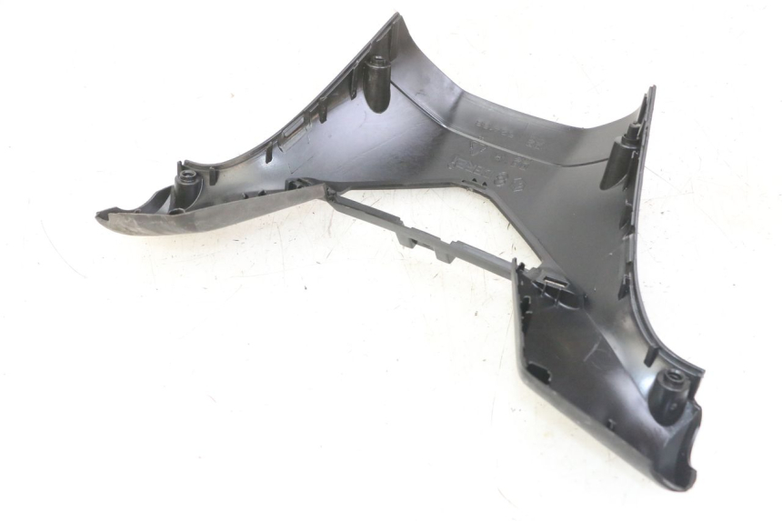 photo de COUVRE GUIDON ARRIERE GILERA NEXUS 125 (2009 - 2013)
