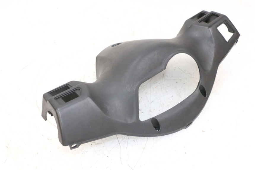 photo de COUVRE GUIDON ARRIERE SYM ORBIT 2 50 (2008 - 2014) - Autre angle de vue