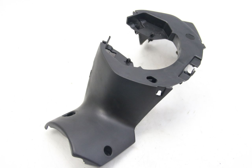 photo de COUVRE GUIDON ARRIERE PEUGEOT CITYSTAR 125 (2011 - 2017)