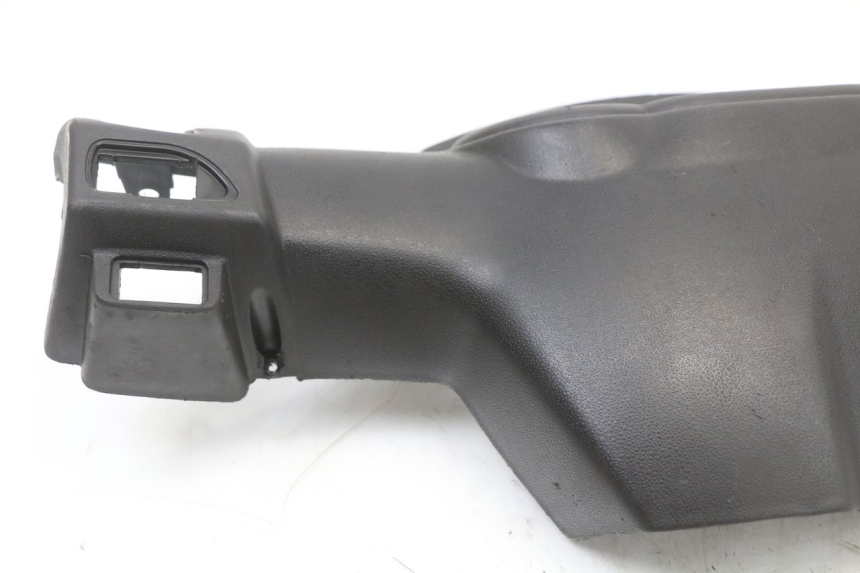 photo de COUVRE GUIDON ARRIERE PIAGGIO NEW TYPHOON 50 (2018 - 2021)