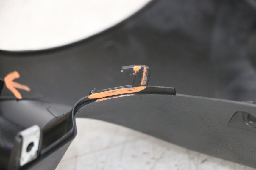 photo de COUVRE GUIDON ARRIERE JM MOTORS SANTANA 50 (2014 - 2023) - Gros plan technique