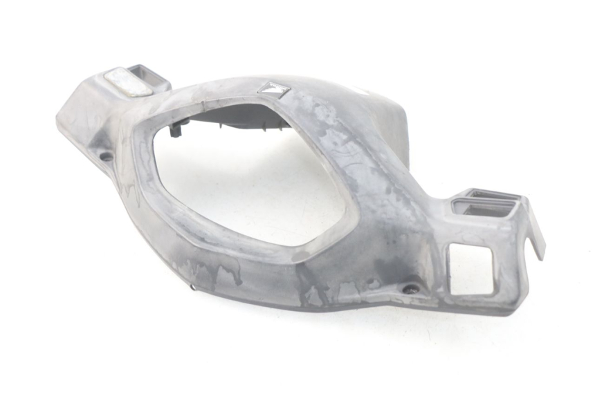 photo de COUVRE GUIDON ARRIERE HONDA SCV LEAD 100 (2003 - 2007)