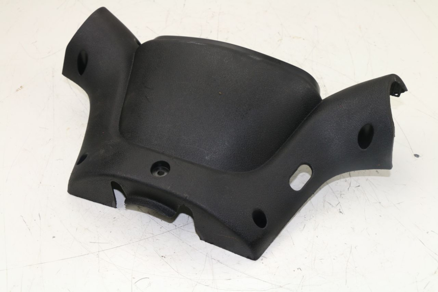 photo de COUVRE GUIDON ARRIERE MBK SKYLINER 125 (1998 - 2001)