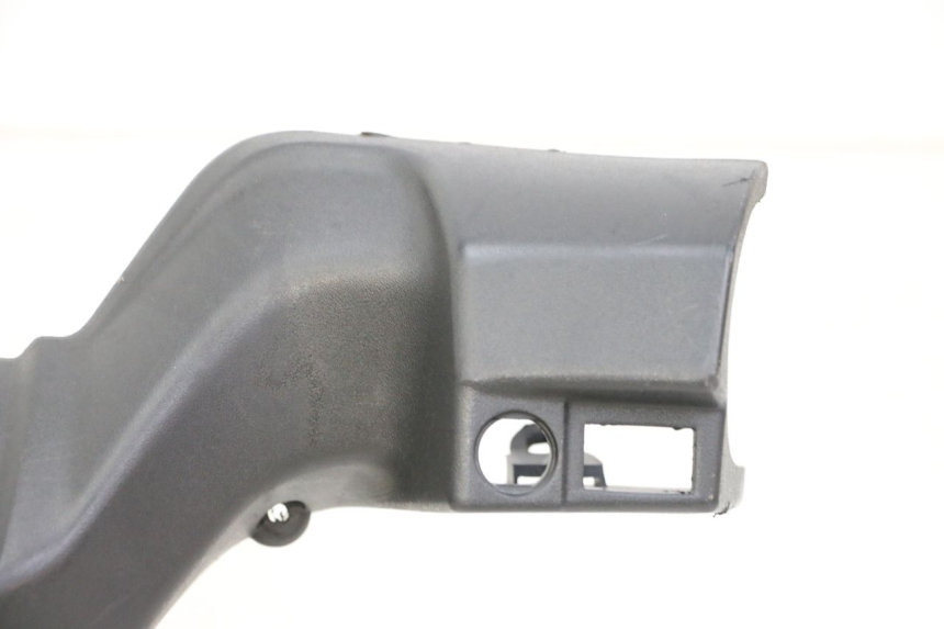 photo de COUVRE GUIDON ARRIERE APRILIA SXR 50 (2021 - 2023)