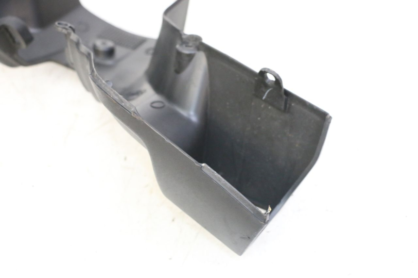 photo de COUVRE GUIDON ARRIERE APRILIA SXR 50 (2021 - 2023)