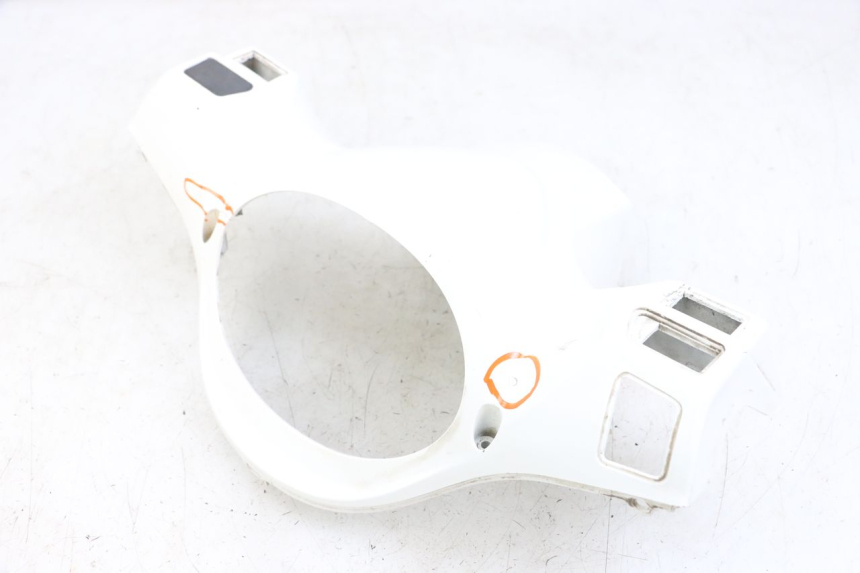 photo de COUVRE GUIDON ARRIERE SYM FIDDLE 3 III 50 (2014 - 2020)