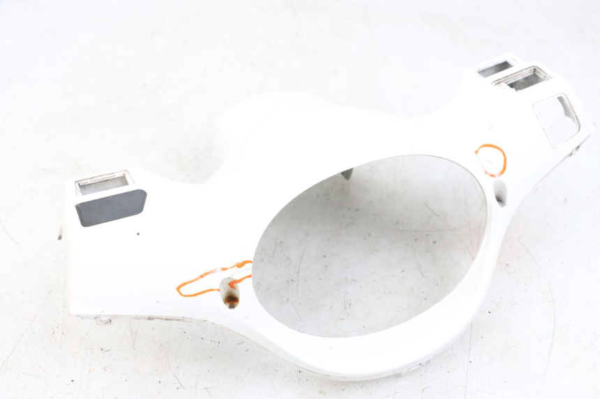 photo de COUVRE GUIDON ARRIERE SYM FIDDLE 3 III 50 (2014 - 2020)