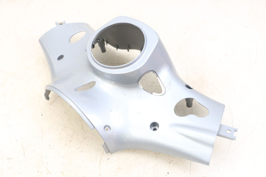 photo de COUVRE GUIDON ARRIERE PIAGGIO VESPA PRIMAVERA 4T 50 (2021 - 2024)