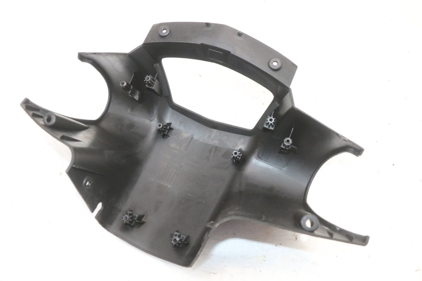 photo de COUVRE GUIDON ARRIERE PEUGEOT VIVACITY NEW 4T 50 (2008 - 2017)