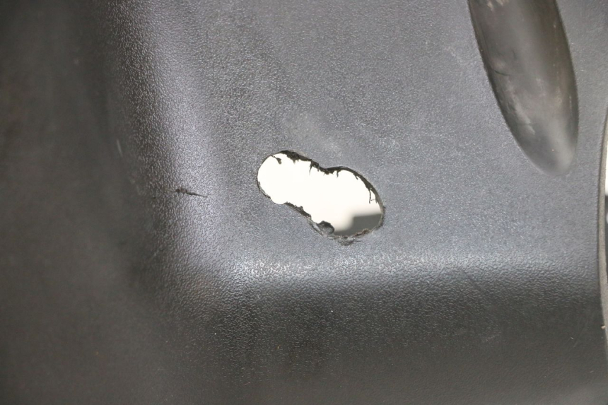 photo de COUVRE GUIDON ARRIERE PEUGEOT VIVACITY NEW 4T 50 (2008 - 2017)