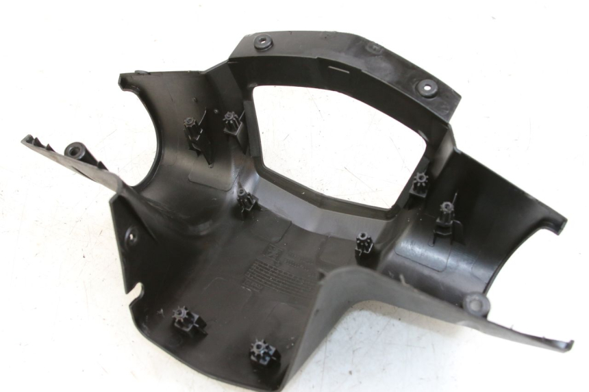 photo de COUVRE GUIDON ARRIERE PEUGEOT VIVACITY 125 (2010 - 2017)