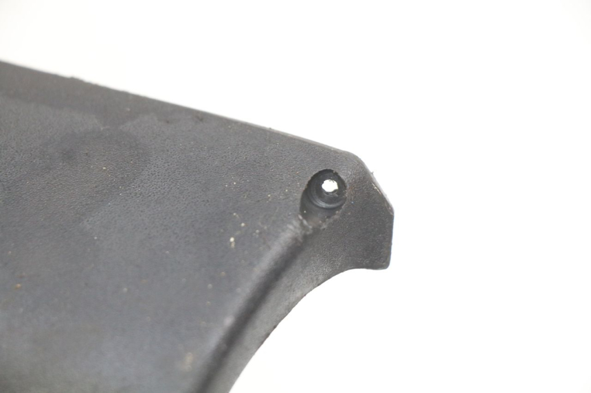 photo de COUVRE GUIDON ARRIERE PEUGEOT VIVACITY 50 (1998 - 2003)