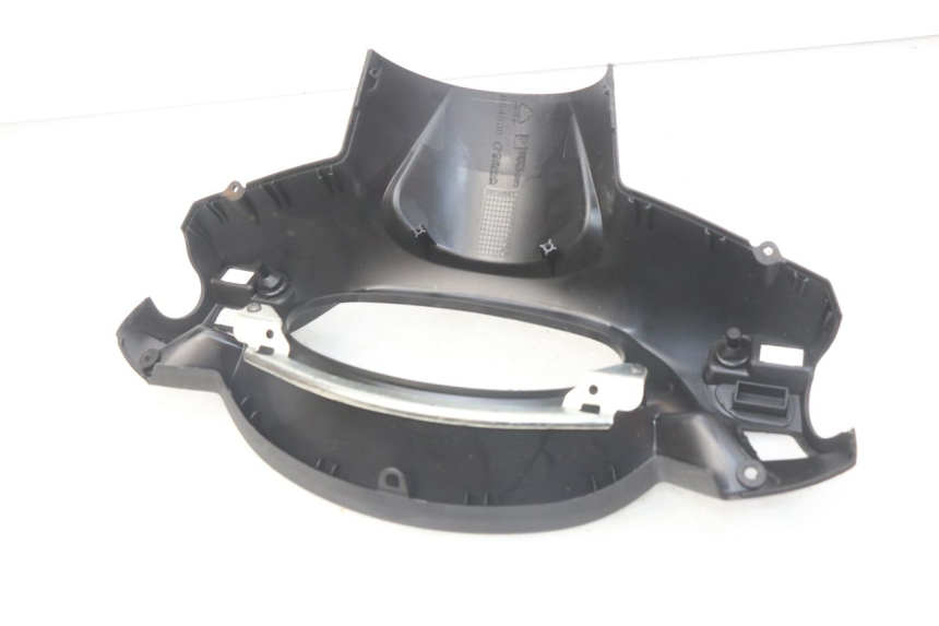 photo de COUVRE GUIDON ARRIERE PIAGGIO X7 125 (2007 - 2013)