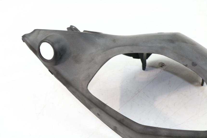 photo de COUVRE GUIDON ARRIERE YAMAHA CYGNUS X 125 (2004 - 2007)