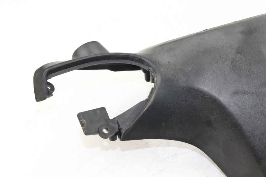 photo de COUVRE GUIDON ARRIERE YAMAHA CYGNUS X 125 (2004 - 2007)