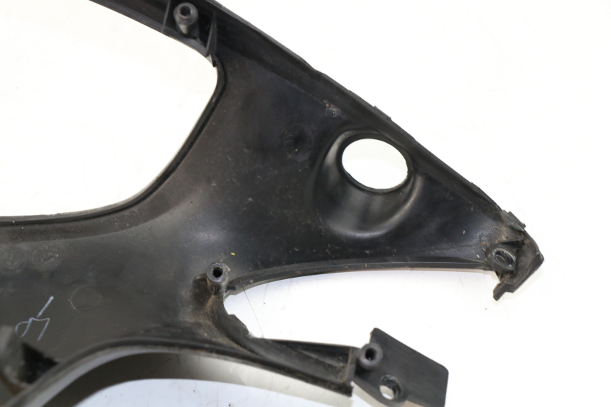 photo de COUVRE GUIDON ARRIERE YAMAHA CYGNUS X 125 (2004 - 2007)