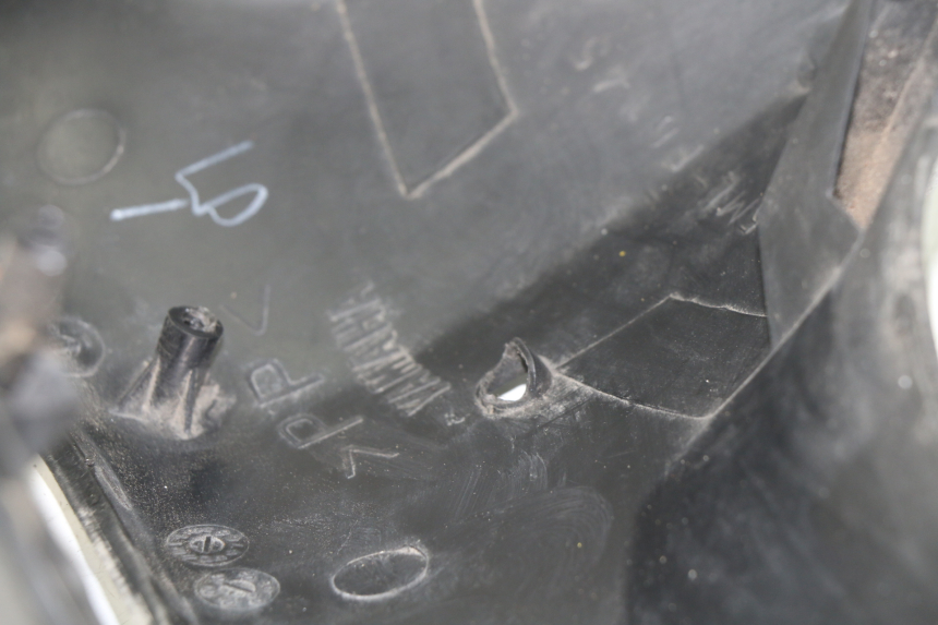 photo de COUVRE GUIDON ARRIERE YAMAHA CYGNUS X 125 (2004 - 2007)