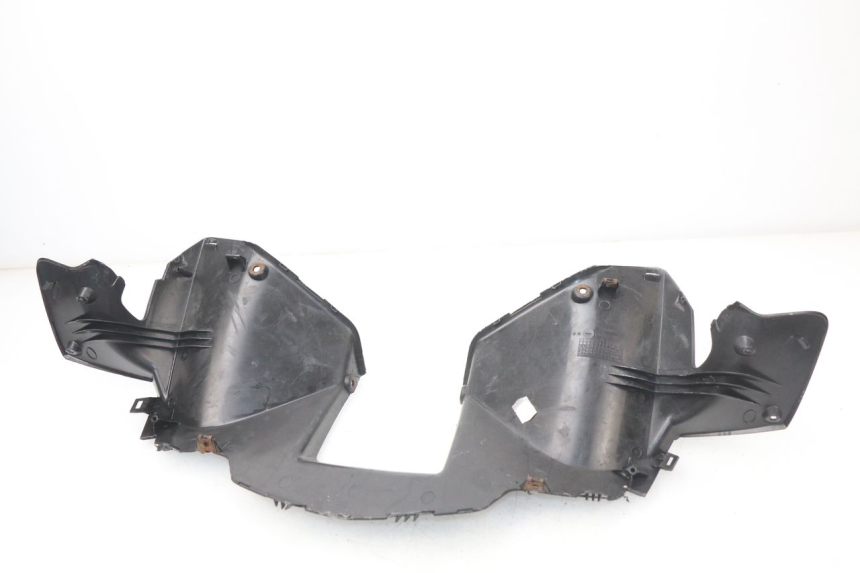 photo de COUVRE GUIDON ARRIERE YAMAHA XMAX X-MAX 125 (2006 - 2009)