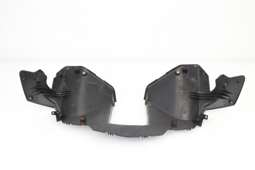 photo de COUVRE GUIDON ARRIERE YAMAHA XMAX X-MAX 125 (2006 - 2009)