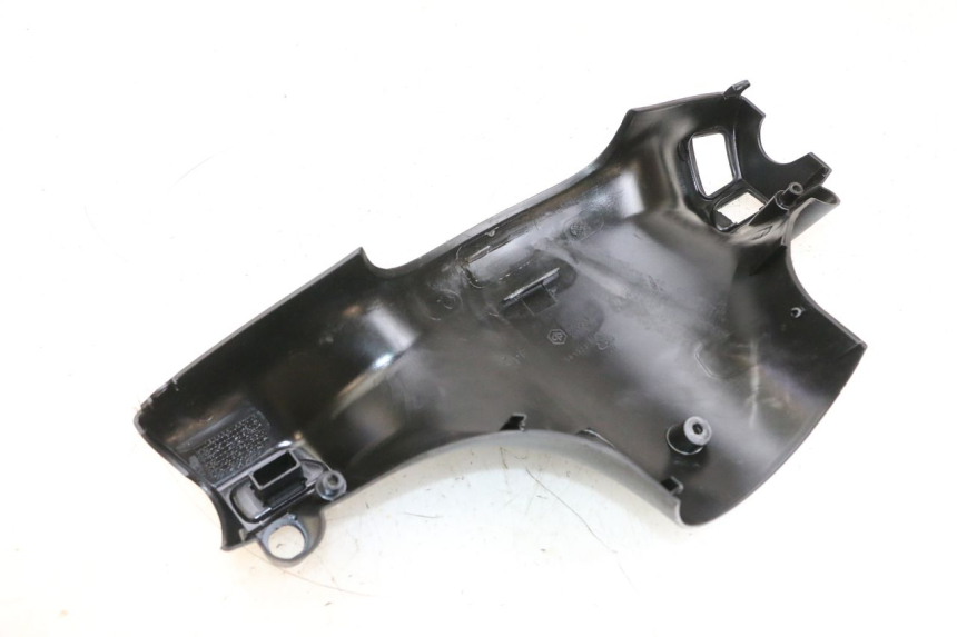 photo de COUVRE GUIDON ARRIERE PIAGGIO ZIP 2T 50 (2009 - 2019) - Autre angle de vue