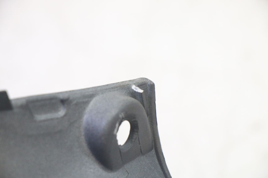 photo de COUVRE GUIDON AVANT KYMCO AGILITY 4T 50 (2018 - 2022) - Points de fixation