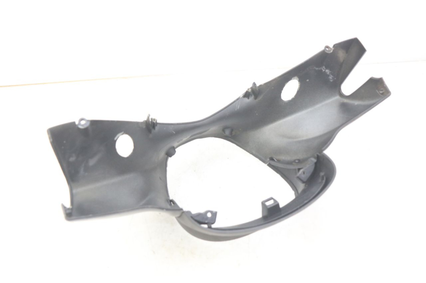 photo de COUVRE GUIDON AVANT PIAGGIO BEVERLY 125 (2010 - 2015)