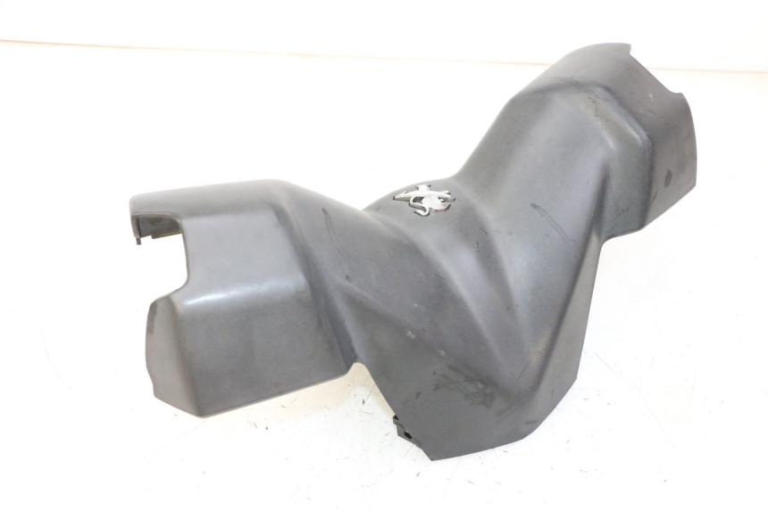 photo de COUVRE GUIDON AVANT PEUGEOT CITYSTAR 50 (2013 - 2017)