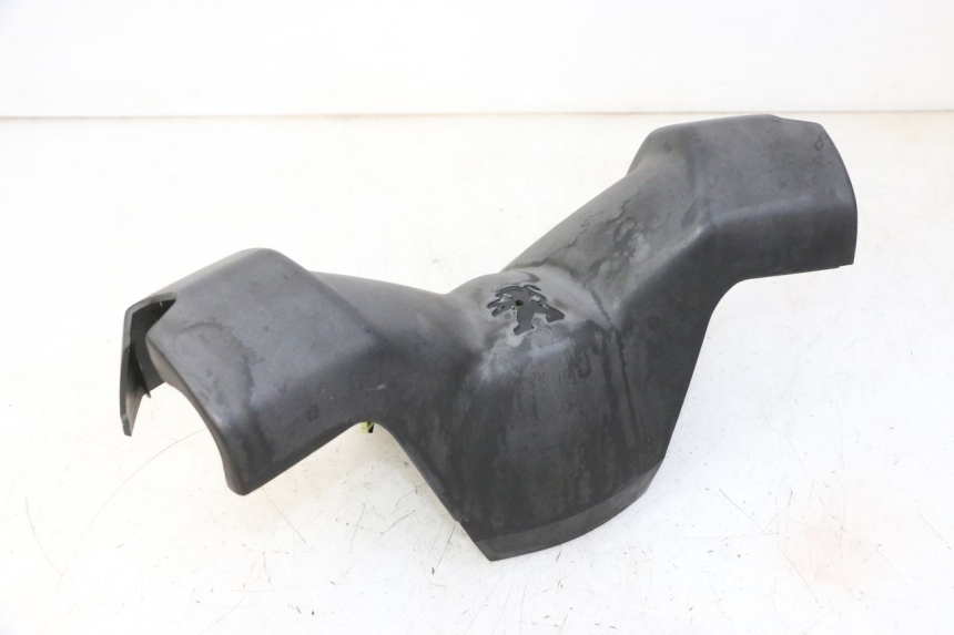 photo de COUVRE GUIDON AVANT PEUGEOT CITYSTAR 50 (2013 - 2017)