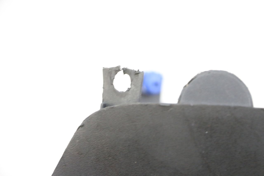 photo de COUVRE GUIDON AVANT PEUGEOT ELYSEO 125 (1999 - 2004) - Pièce contrôlée