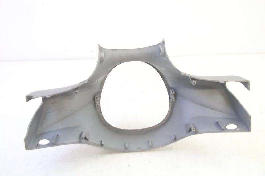 photo de COUVRE GUIDON AVANT SYM FIDDLE 3 III 125 (2014 - 2020) - Gros plan technique