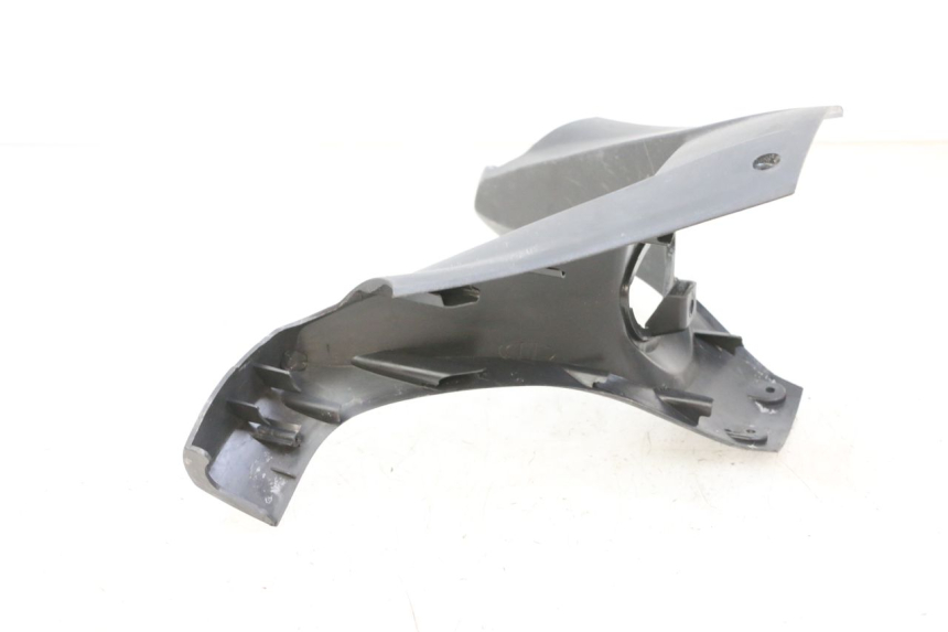 photo de COUVRE GUIDON AVANT SYM GTS EVO 125 (2009 - 2013) - Zoom état d’usage