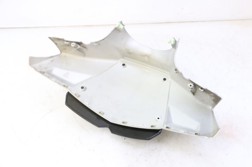 photo de COUVRE GUIDON AVANT PEUGEOT KISBEE 2T 50 (2010 - 2017)