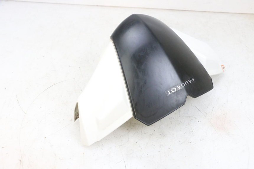 photo de COUVRE GUIDON AVANT PEUGEOT KISBEE 4T 50 (2010 - 2017) - Détails caractéristiques