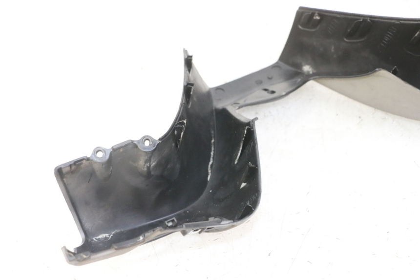 photo de COUVRE GUIDON AVANT PIAGGIO MP3 LT 300 (2010 - 2016)