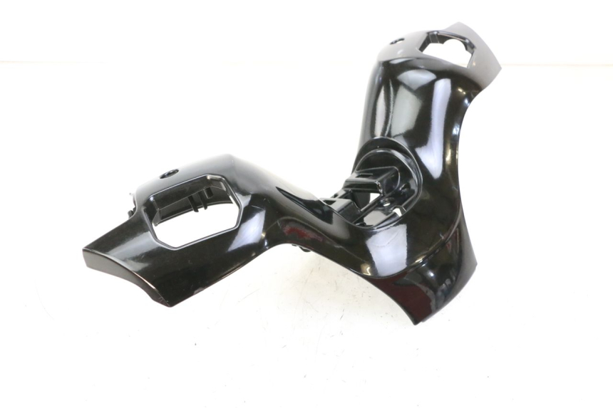 photo de COUVRE GUIDON AVANT PIAGGIO MP3 500 (2014 - 2016)