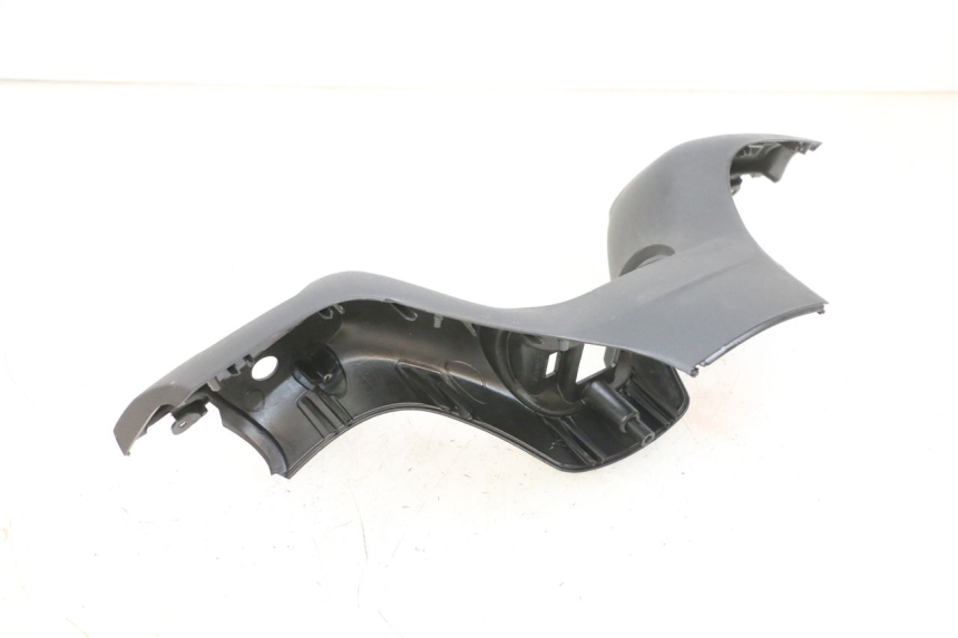 photo de COUVRE GUIDON AVANT PIAGGIO MP3 500 (2016 - 2018) - Pièce contrôlée