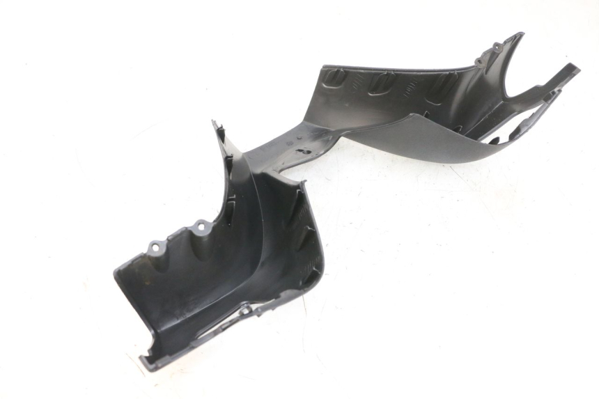 photo de COUVRE GUIDON AVANT PIAGGIO MP3 RL 250 (2007 - 2010) - Zoom état d’usage