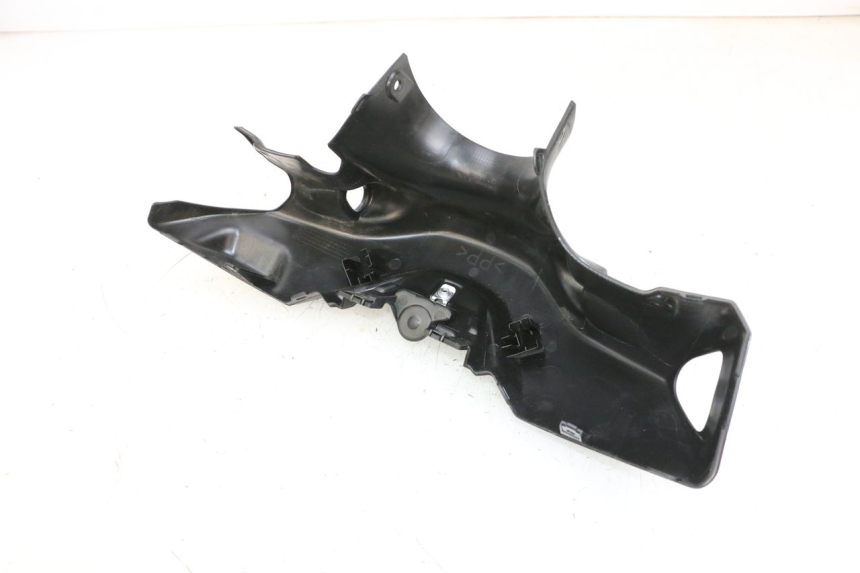 photo de COUVRE GUIDON AVANT YAMAHA NEO'S CORE 1 (2022 - 2026) - Zoom état d’usage