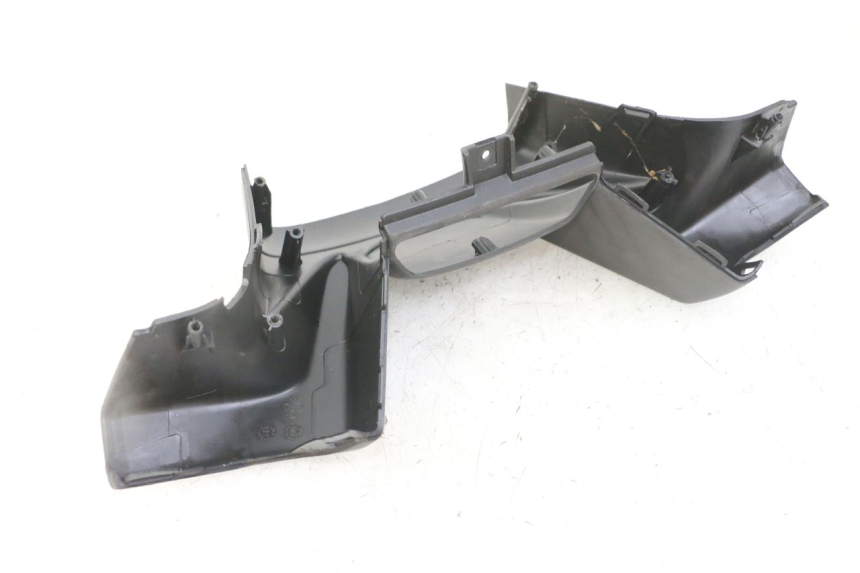 photo de COUVRE GUIDON AVANT GILERA NEXUS 125 (2009 - 2013)