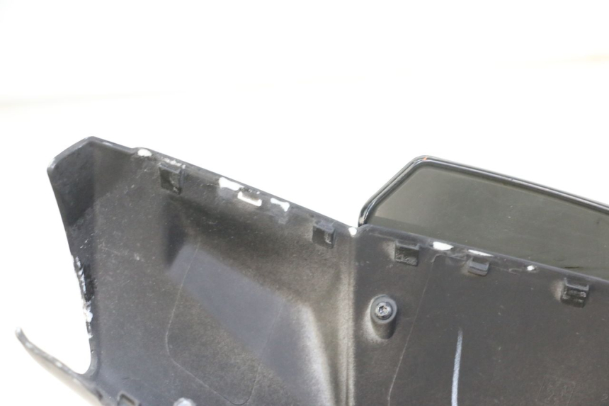 photo de COUVRE GUIDON AVANT PEUGEOT KISBEE 4T 50 (2018 - 2022)