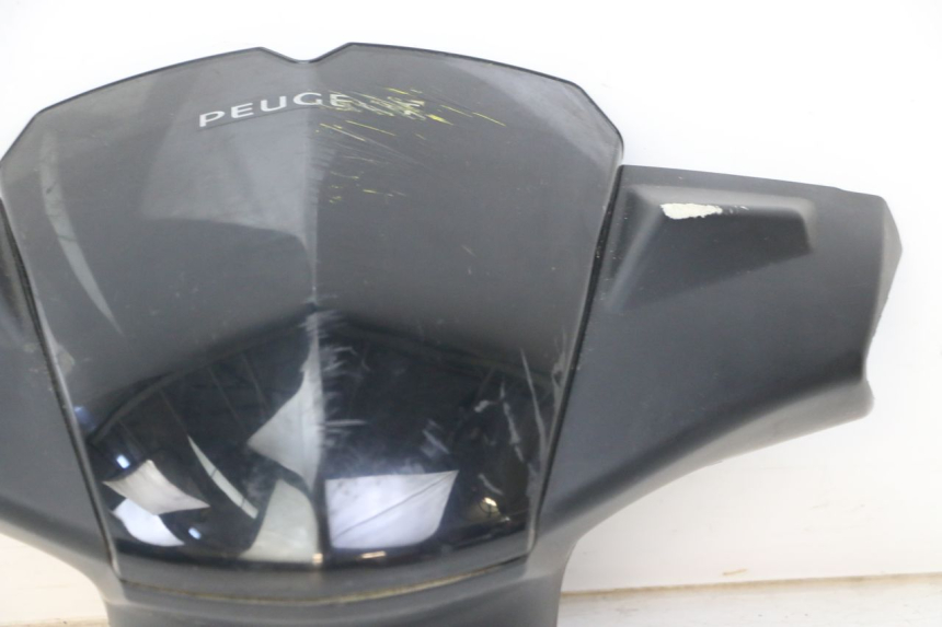 photo de COUVRE GUIDON AVANT PEUGEOT KISBEE 4T 50 (2018 - 2022)